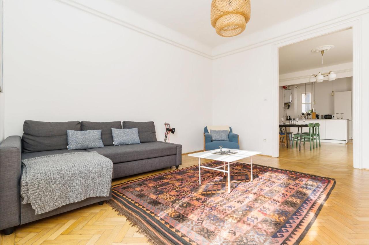 Klauzal Apartment W/3 Bedrooms, French Balcony Budapest Exterior photo