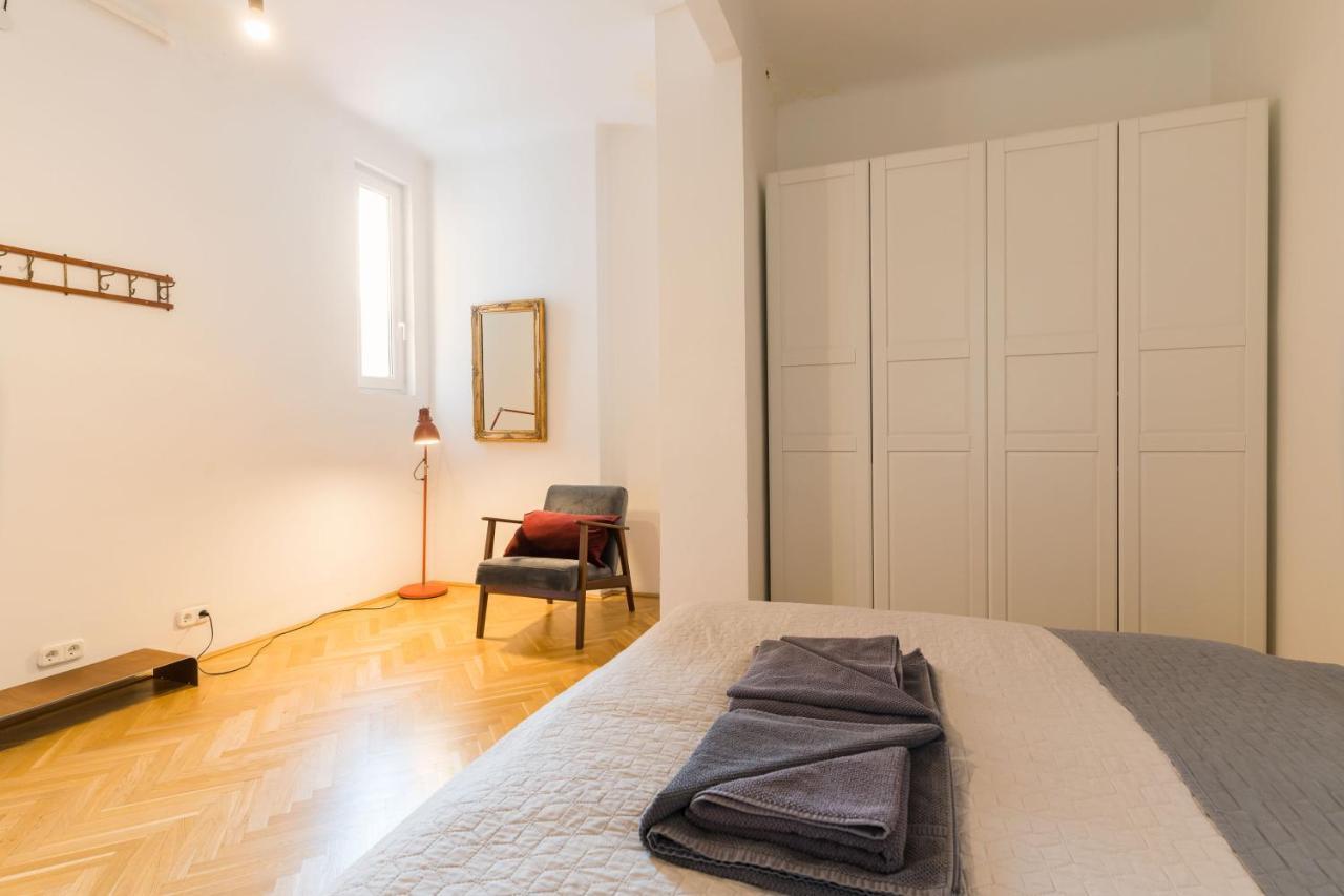 Klauzal Apartment W/3 Bedrooms, French Balcony Budapest Exterior photo