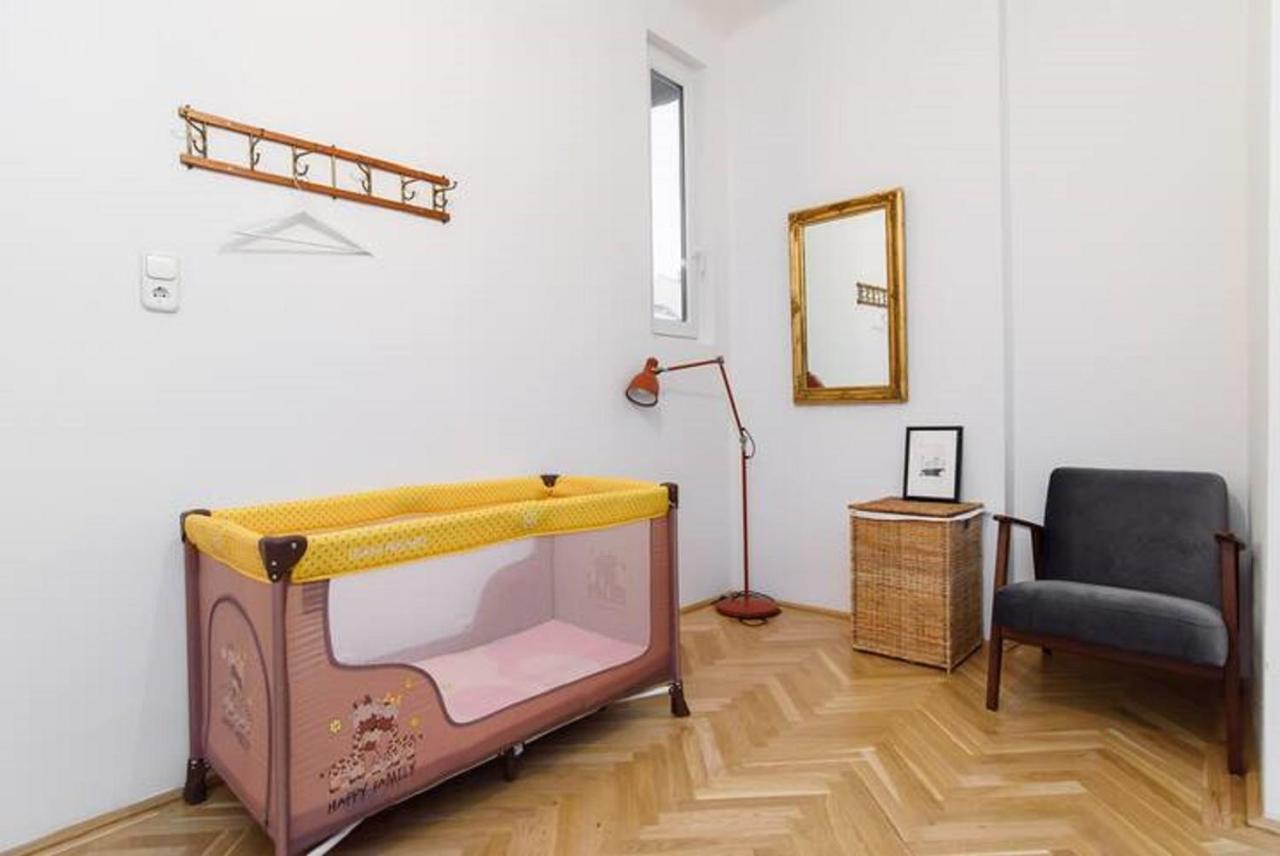Klauzal Apartment W/3 Bedrooms, French Balcony Budapest Exterior photo