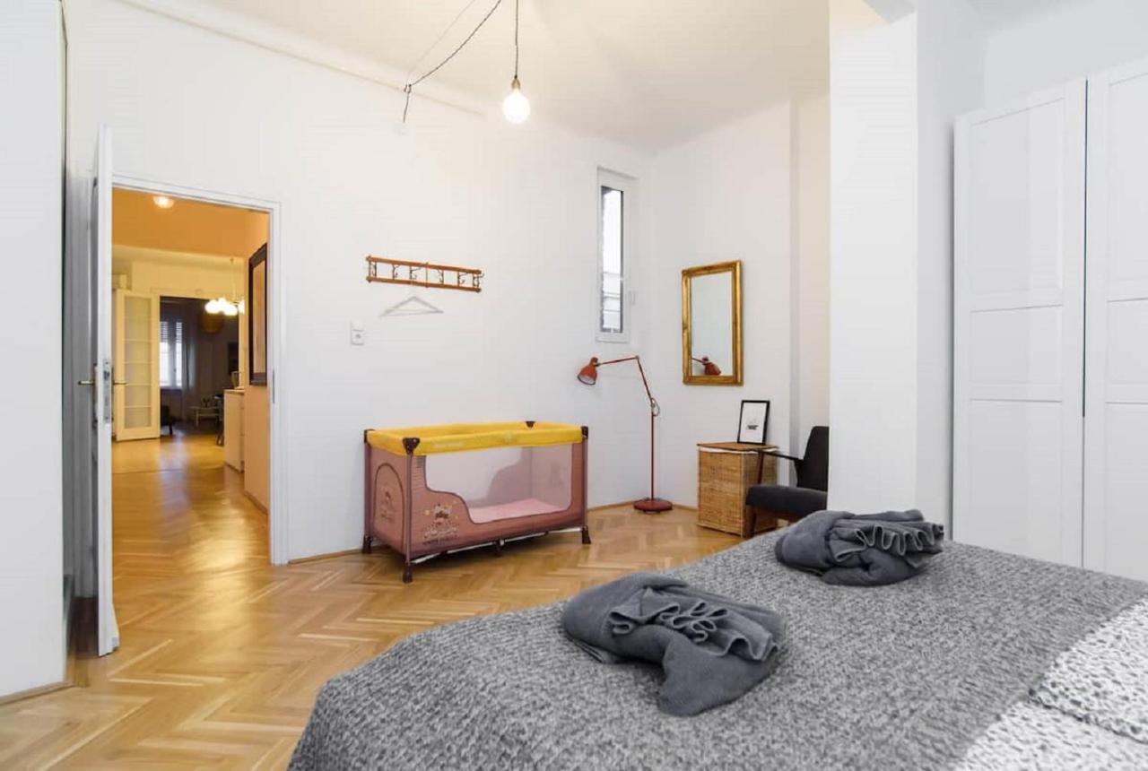 Klauzal Apartment W/3 Bedrooms, French Balcony Budapest Exterior photo