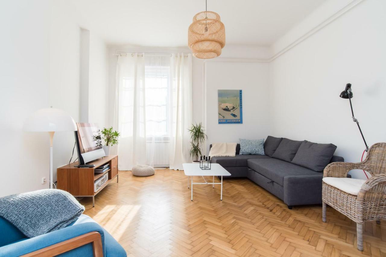 Klauzal Apartment W/3 Bedrooms, French Balcony Budapest Exterior photo