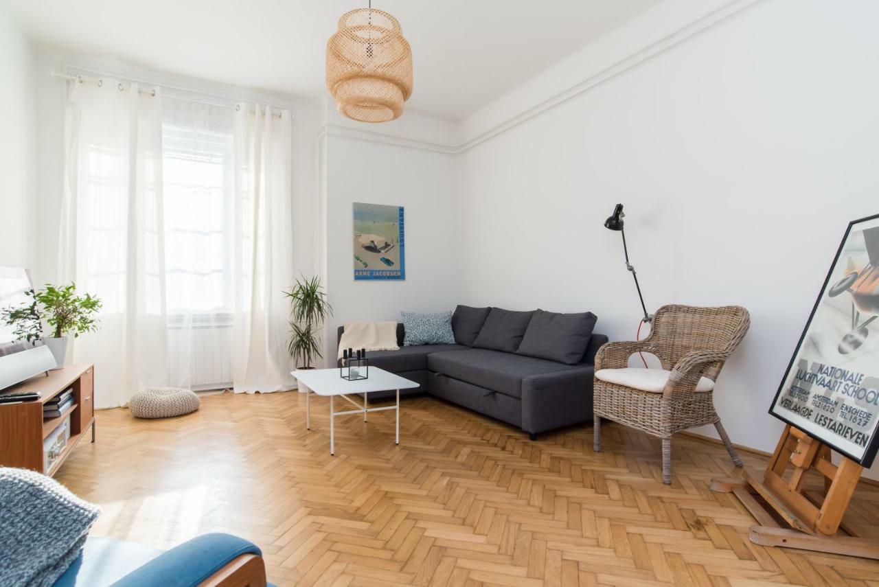 Klauzal Apartment W/3 Bedrooms, French Balcony Budapest Exterior photo