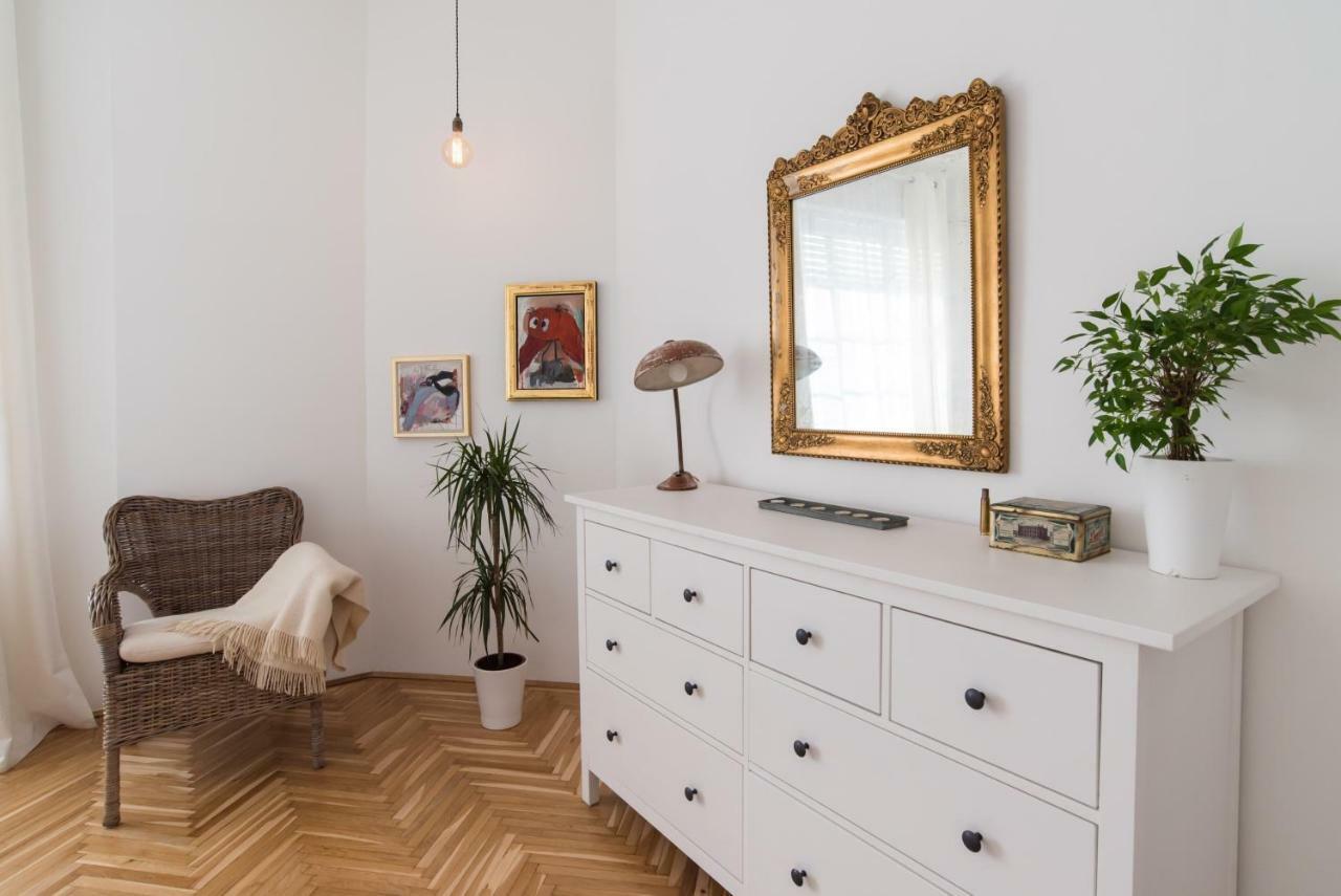 Klauzal Apartment W/3 Bedrooms, French Balcony Budapest Exterior photo