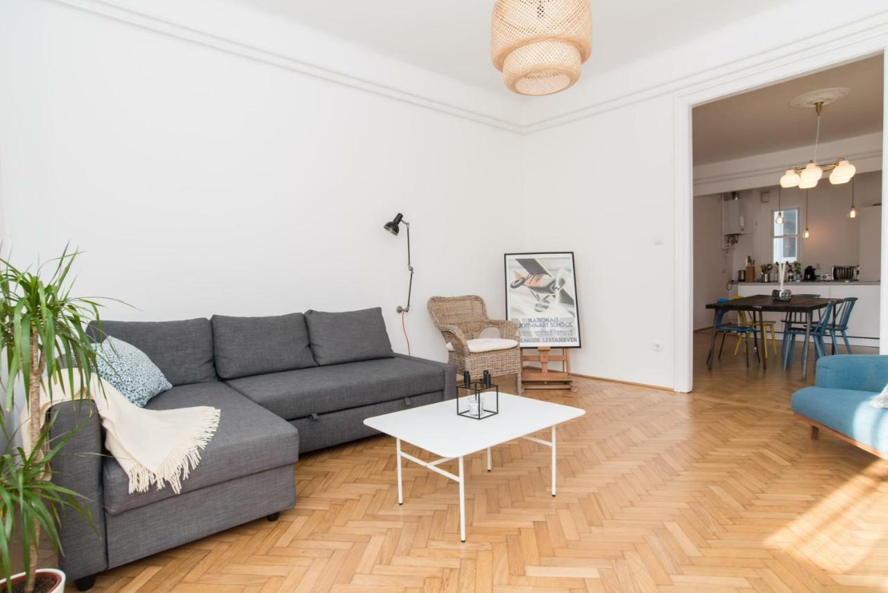 Klauzal Apartment W/3 Bedrooms, French Balcony Budapest Exterior photo