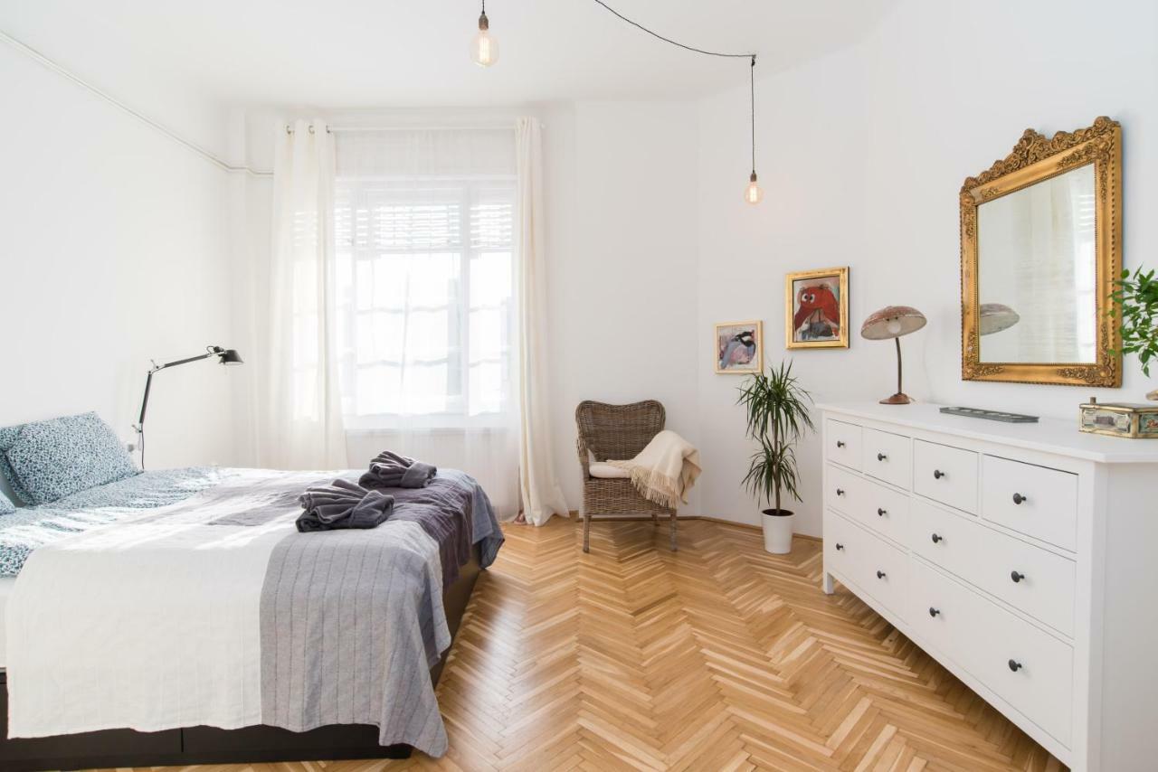 Klauzal Apartment W/3 Bedrooms, French Balcony Budapest Exterior photo